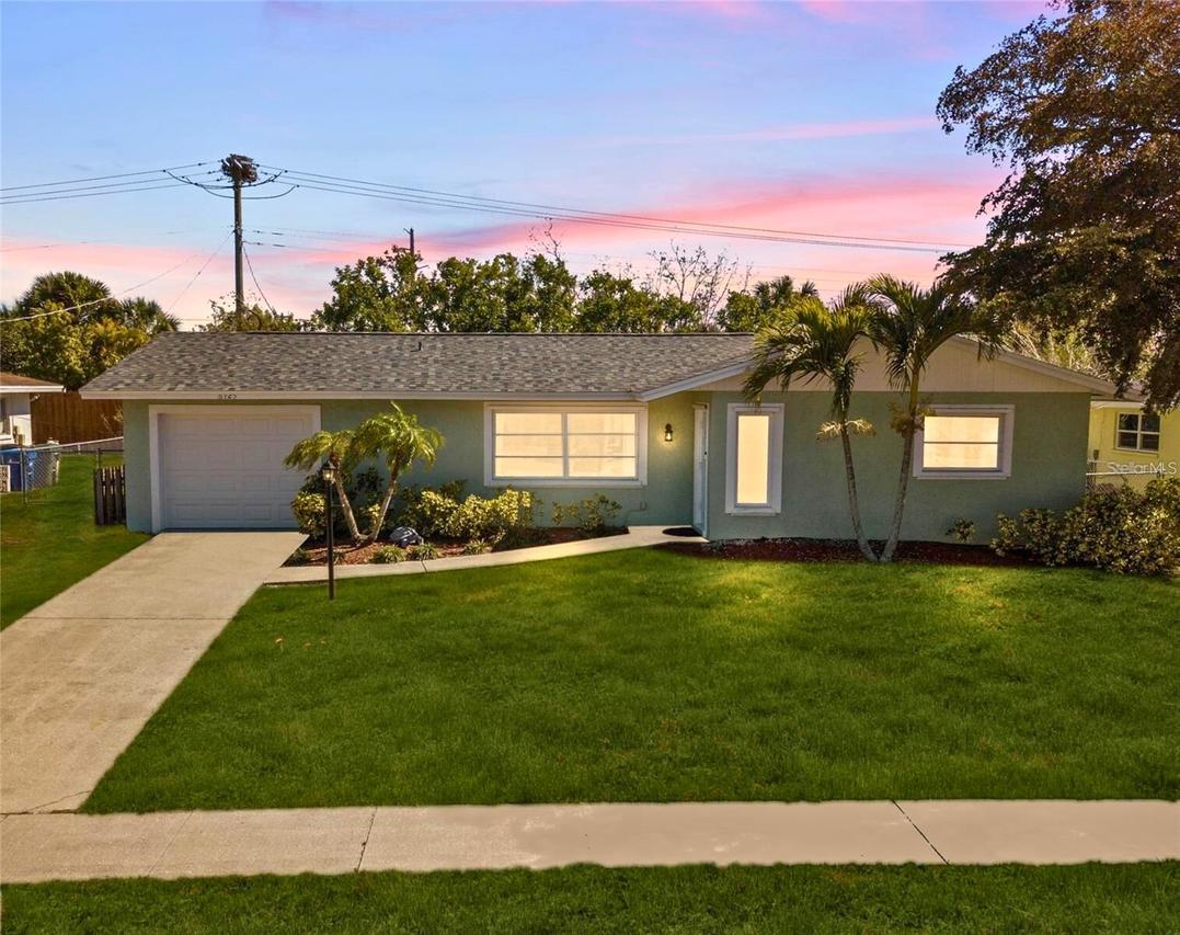 6725 Roxbury Dr., Sarasota, FL 34231