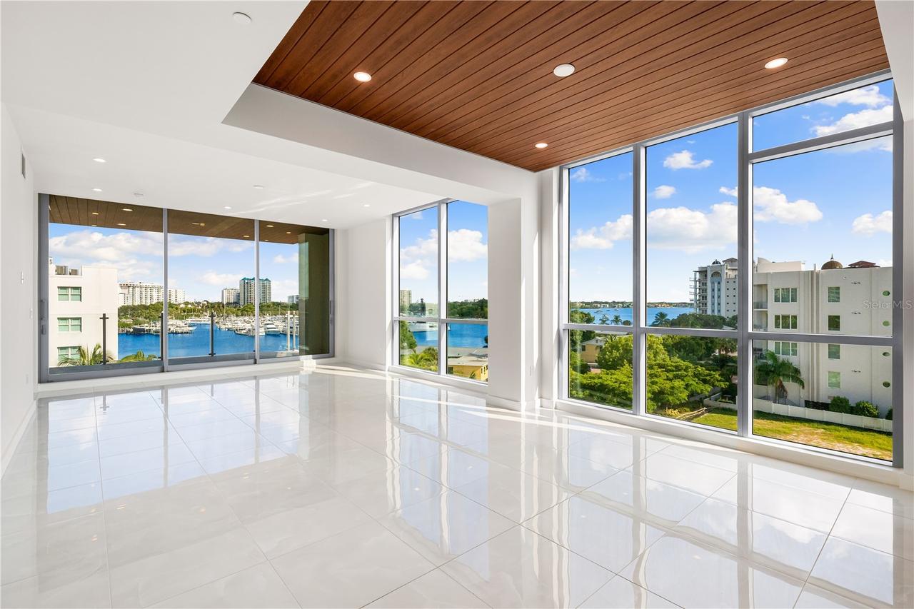 111 Golden Gate Point #403, Sarasota, FL 34236