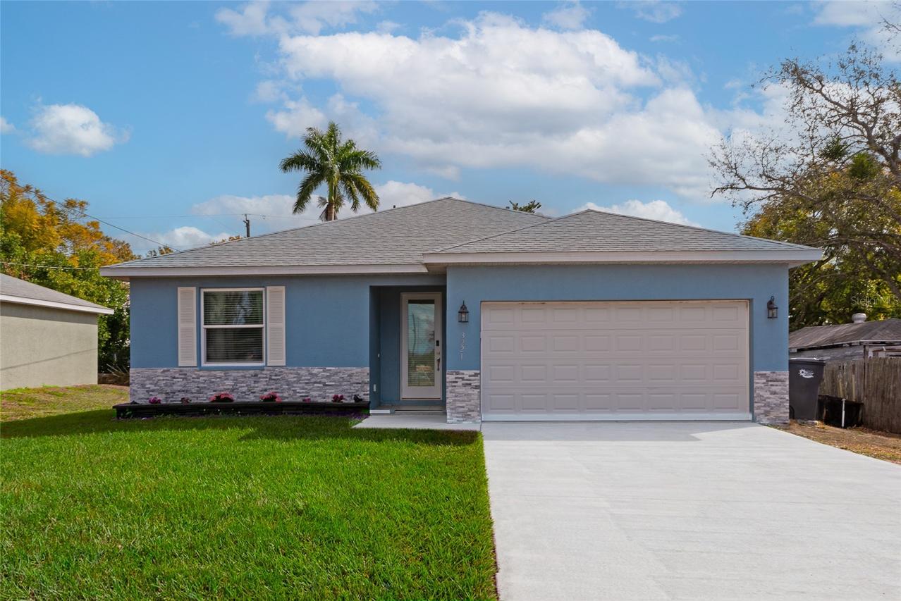 3221 3rd St., Bradenton, FL 34208