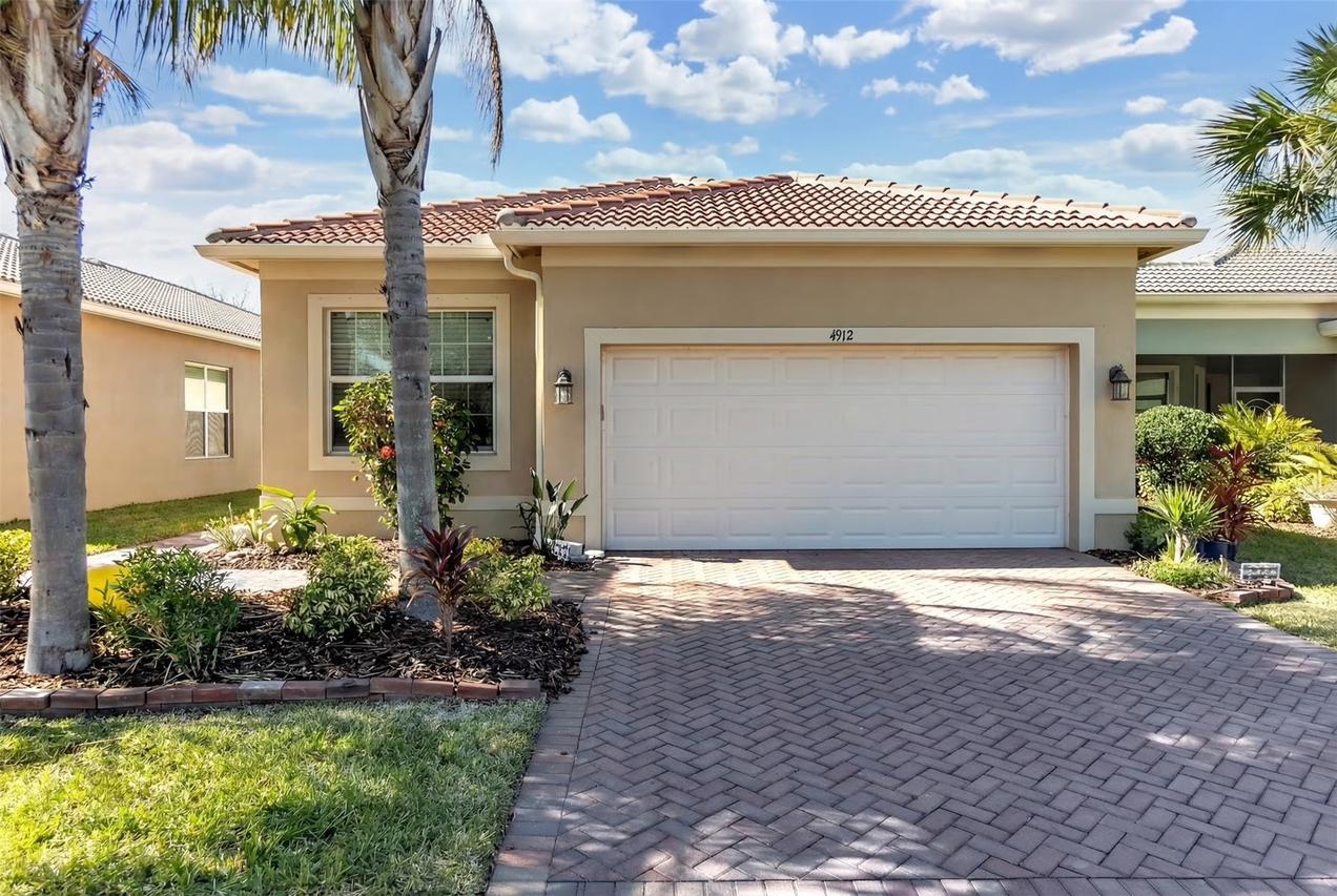 4912 Sandy Glen Way, Wimauma, FL 33598