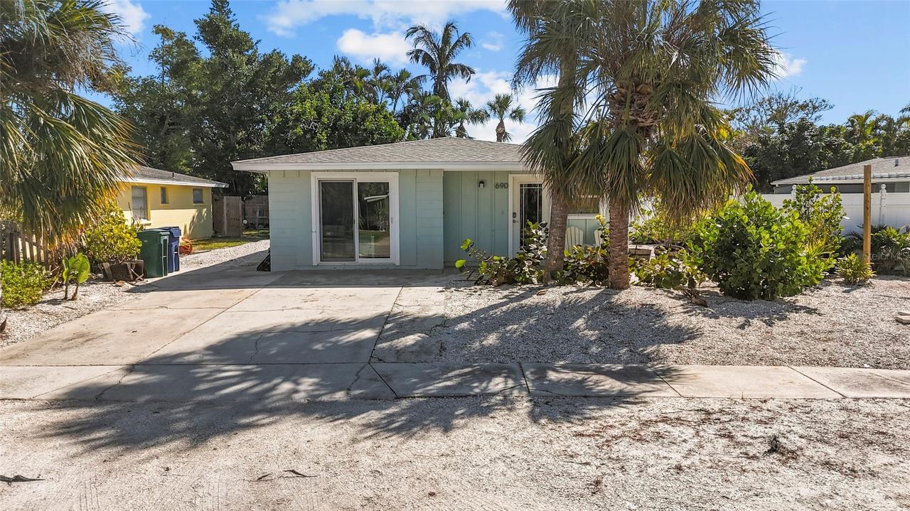 690 Fox St., Longboat Key, FL 34228