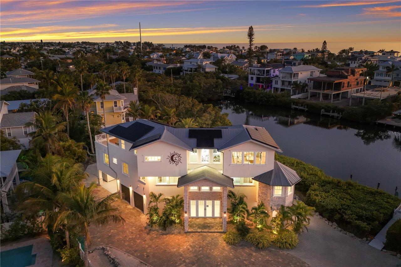 313 Hammock Cir., Anna Maria, FL 34216