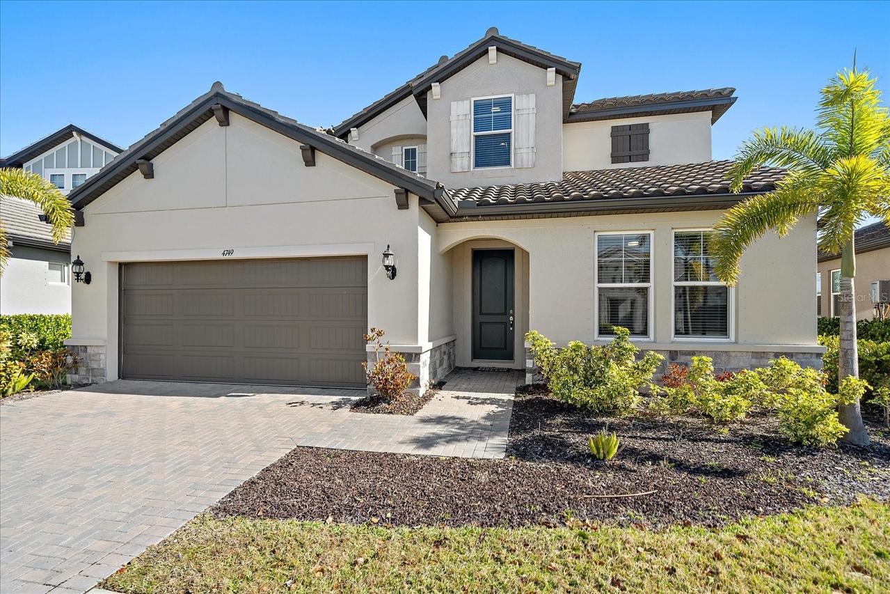4749 Antrim Dr., Sarasota, FL 34240
