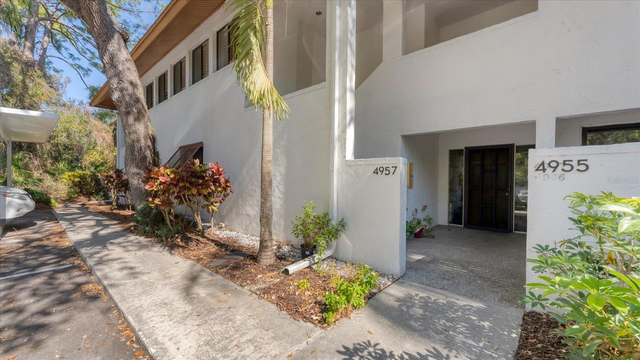 4957 Cross Creek Rd., Sarasota, FL 34231