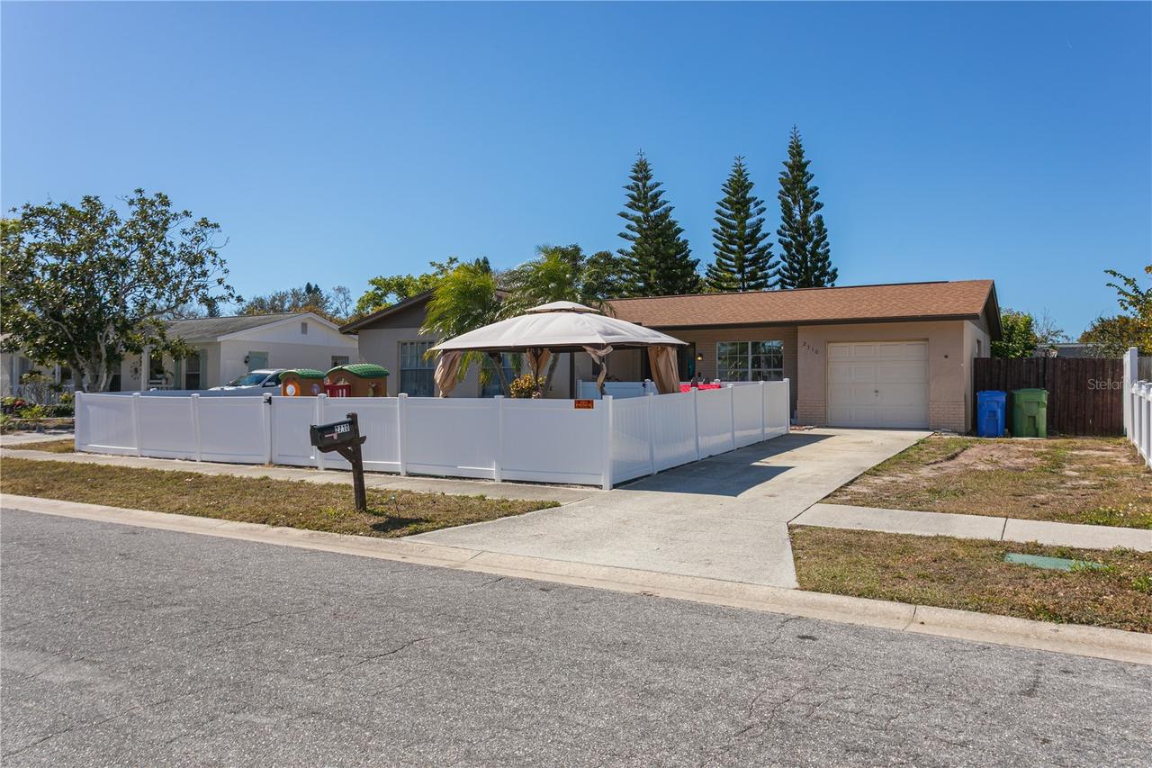 2710 38th St., Bradenton, FL 34205