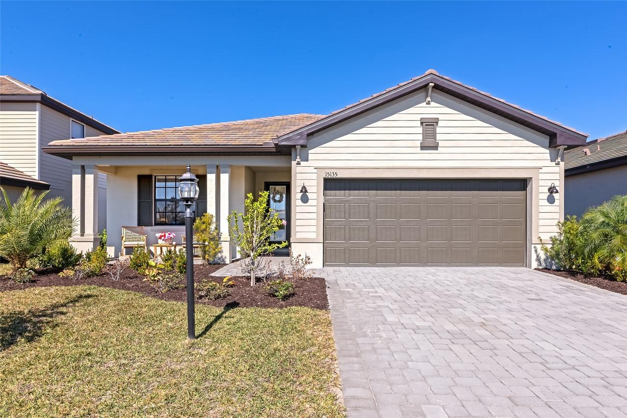 15135 Oxford Grey Dr., Bradenton, FL 34211
