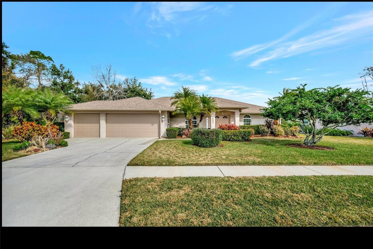 6183 Misty Oaks Dr., Sarasota, FL 34243