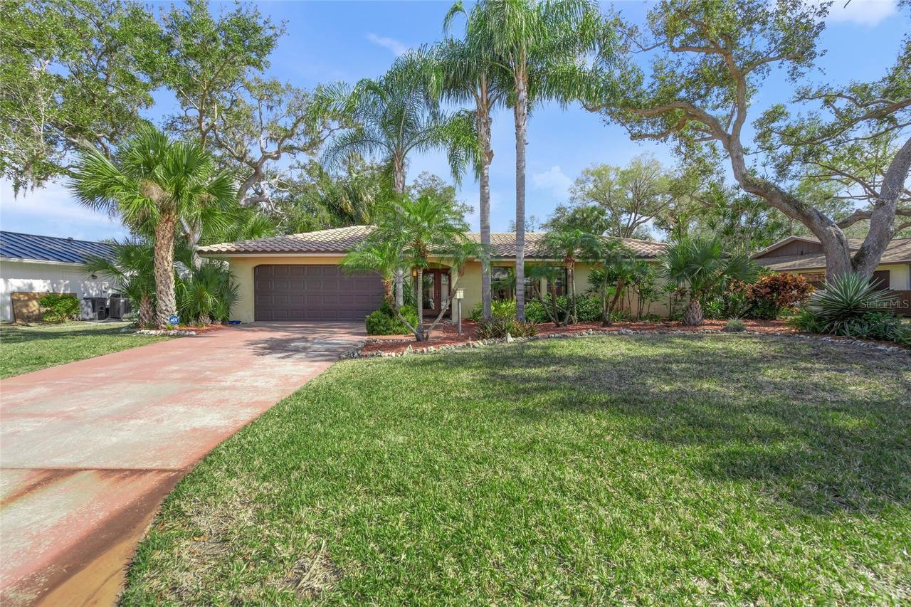 4049 Southwell Way, Sarasota, FL 34241