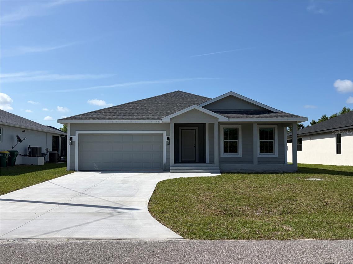 227 Baytree Dr., Rotonda West, FL 33947