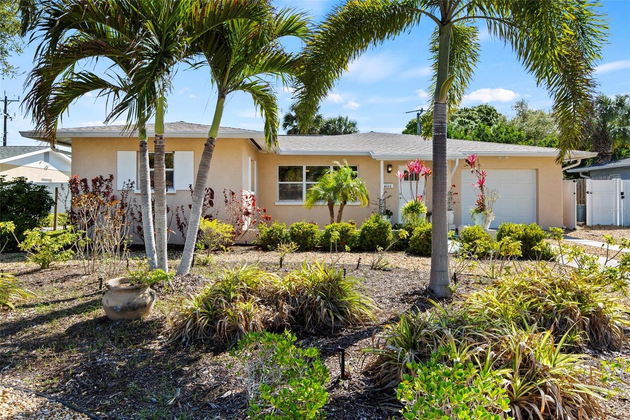 6111 Dartmouth Dr., Bradenton, FL 34207