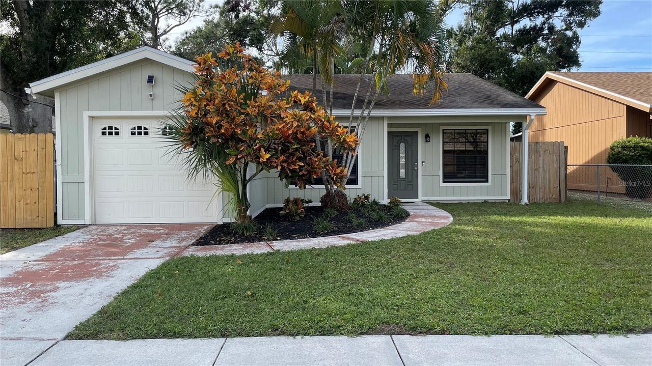 1551 N Conrad Ave., Sarasota, FL 34237
