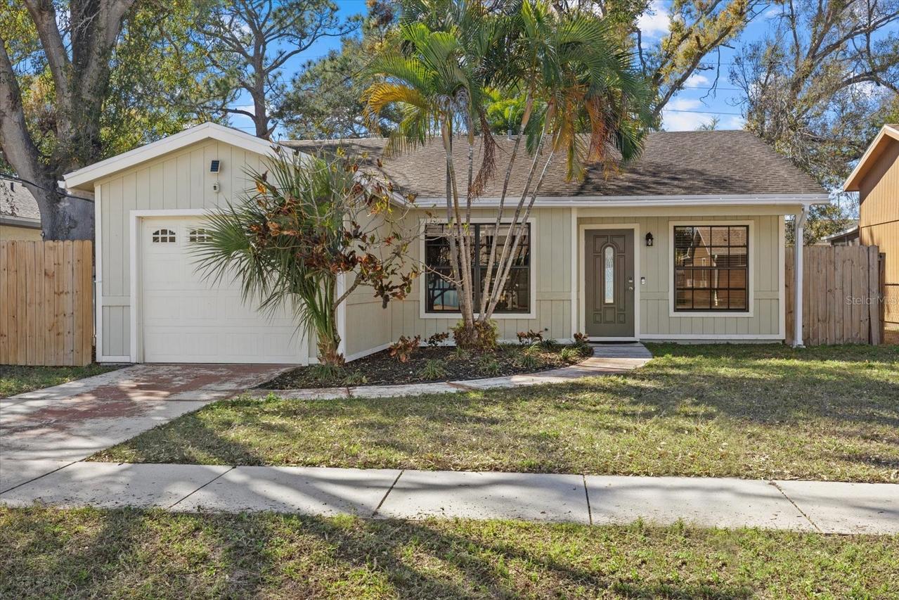 1551 N Conrad Ave., Sarasota, FL 34237