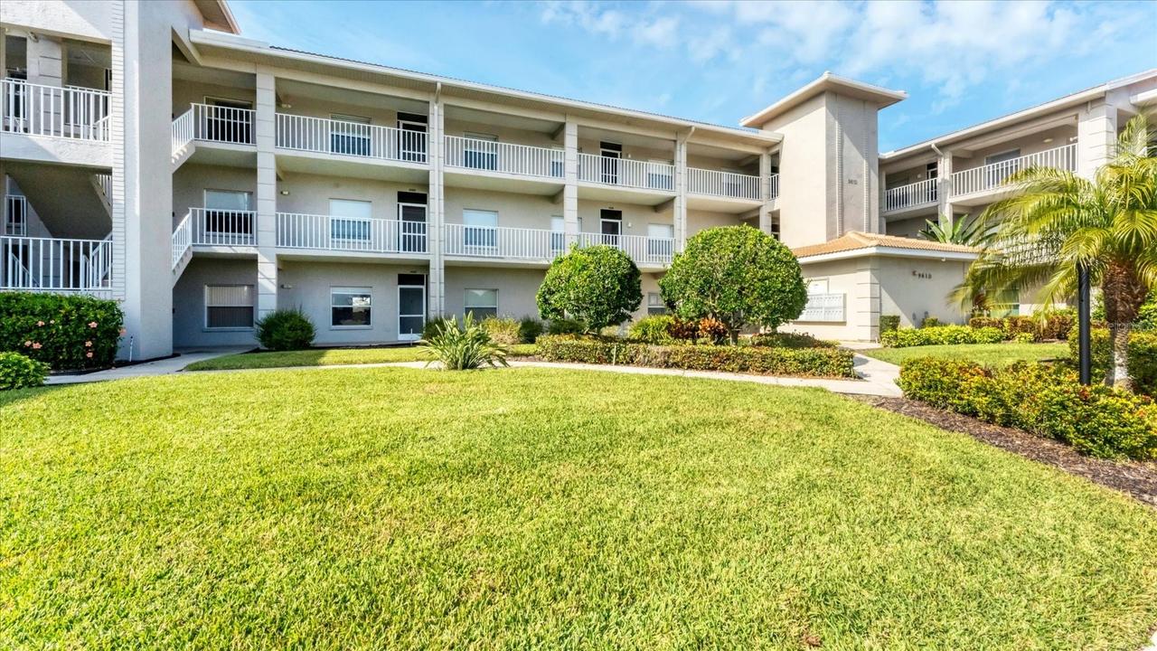 9610 Club South Cir. #4106, Sarasota, FL 34238