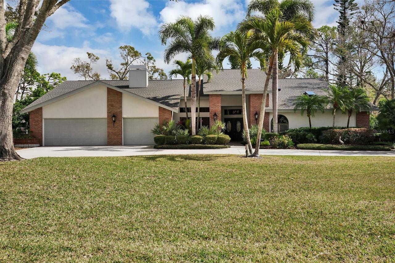 7307 Weeping Willow Dr., Sarasota, FL 34241