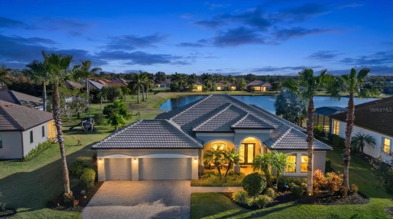 988 145th Street Cir., Bradenton, FL 34212