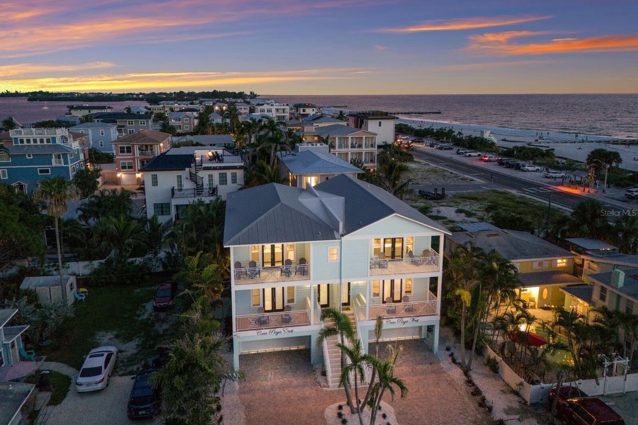 105 4th St., Bradenton Beach, FL 34217