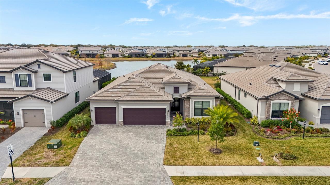 15351 Serene Shores Loop, Lakewood Ranch, FL 34211