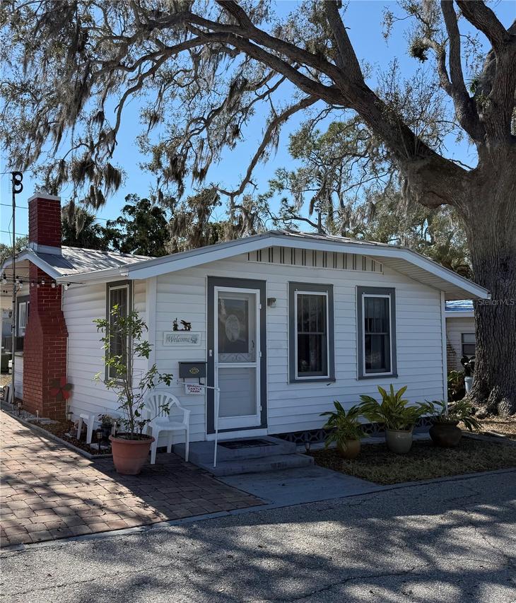 9 Ponce De Leon St., Bradenton, FL 34208