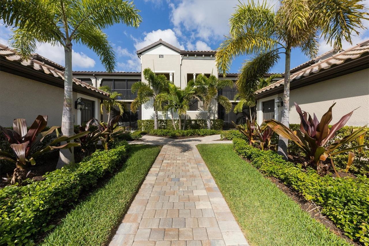 5720 Palmer Cir. #205, Bradenton, FL 34211