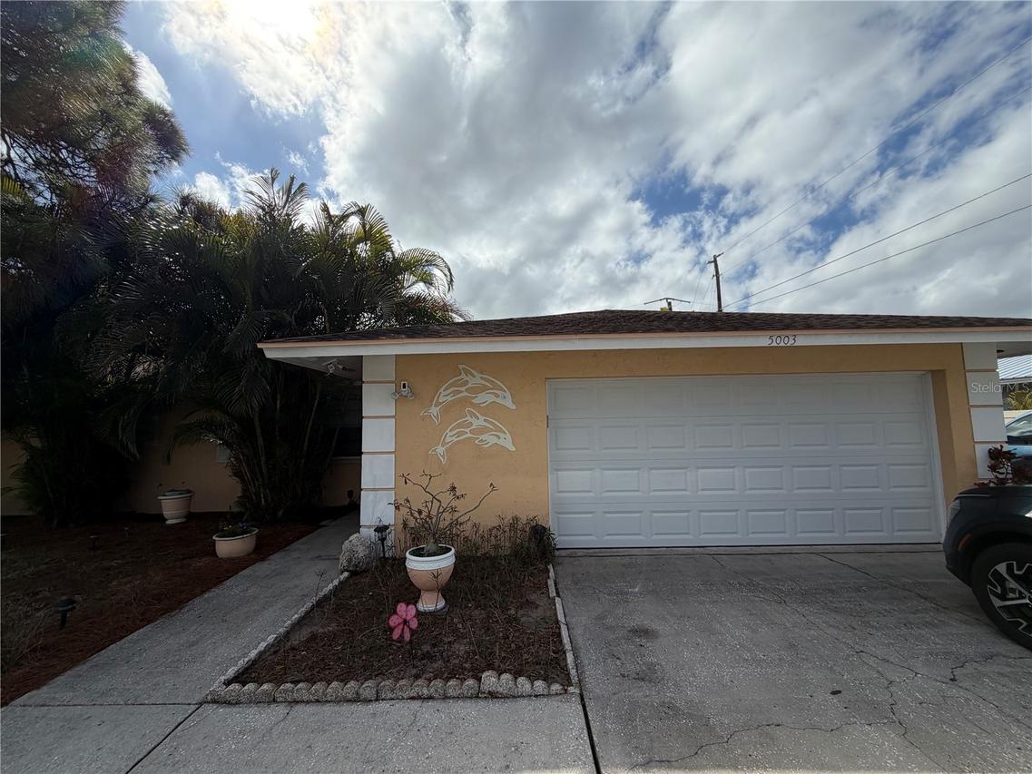 5003 20th Ave., Bradenton, FL 34209