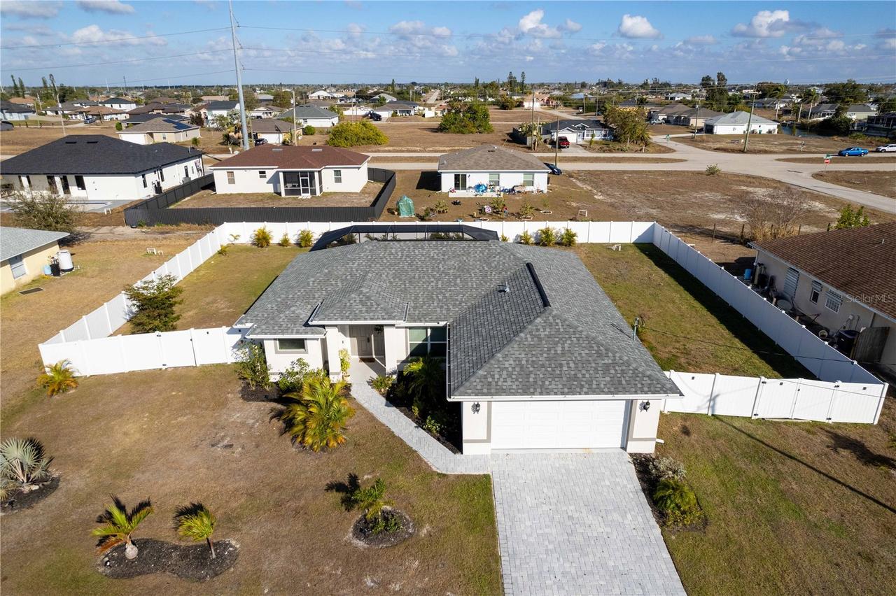 2013 NW Juanita Pl., Cape Coral, FL 33993