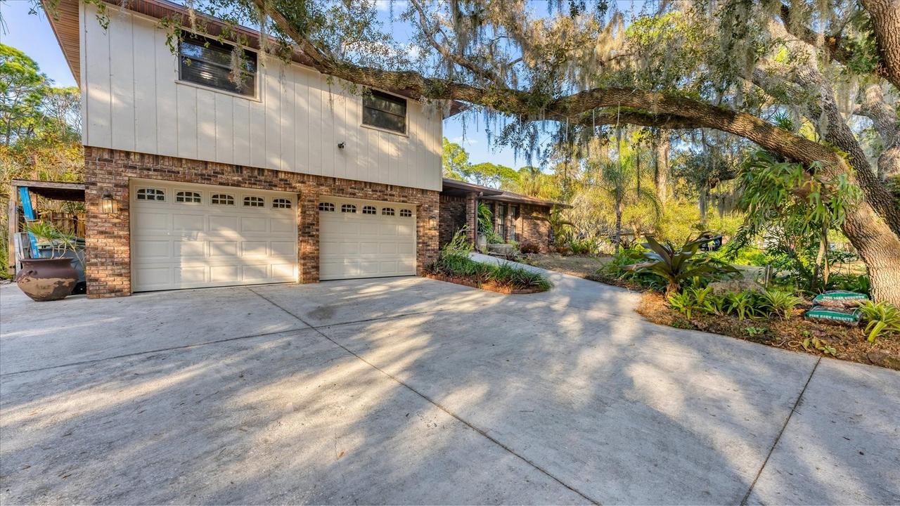 5237 Turtle Creek Ln., Sarasota, FL 34232