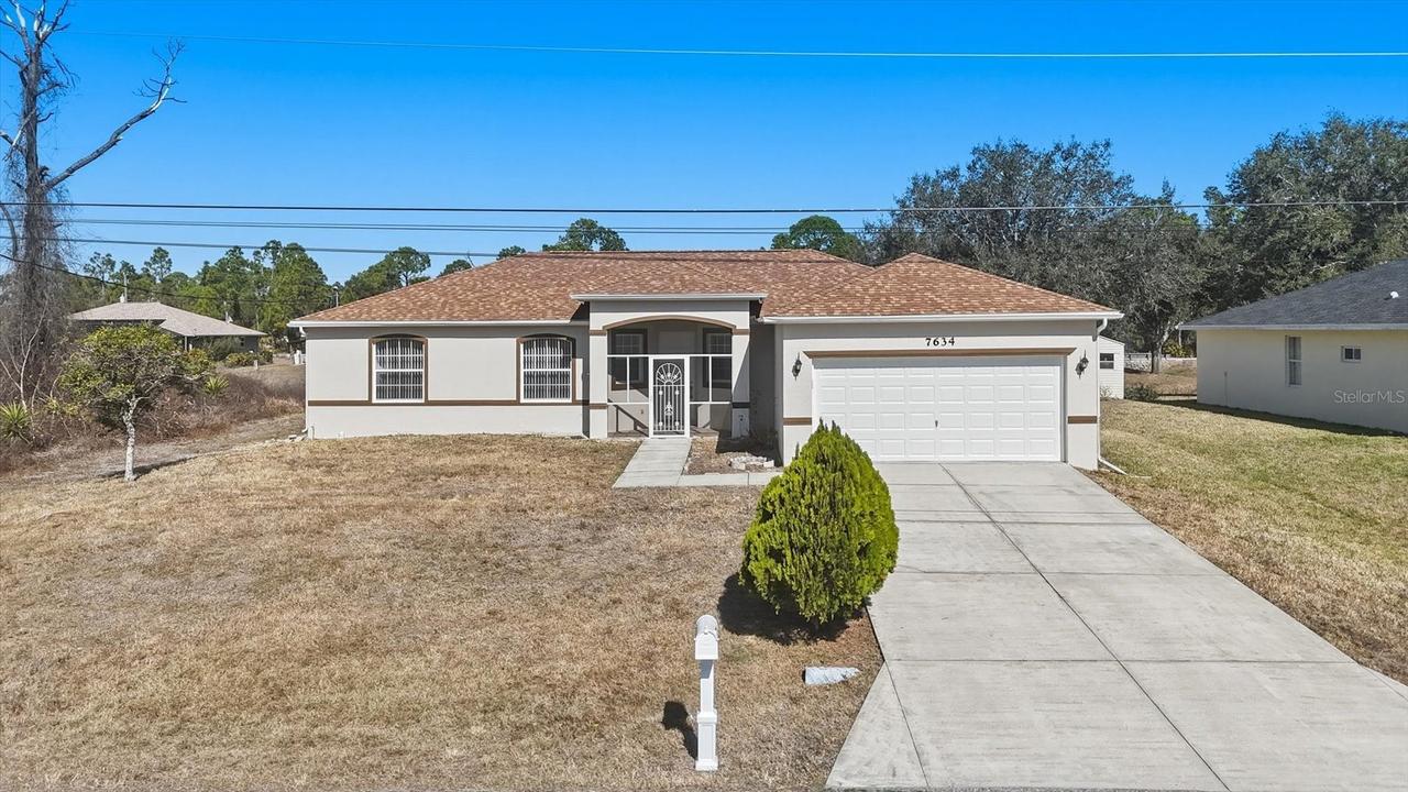 7634 Paragon Rd., North Port, FL 34291