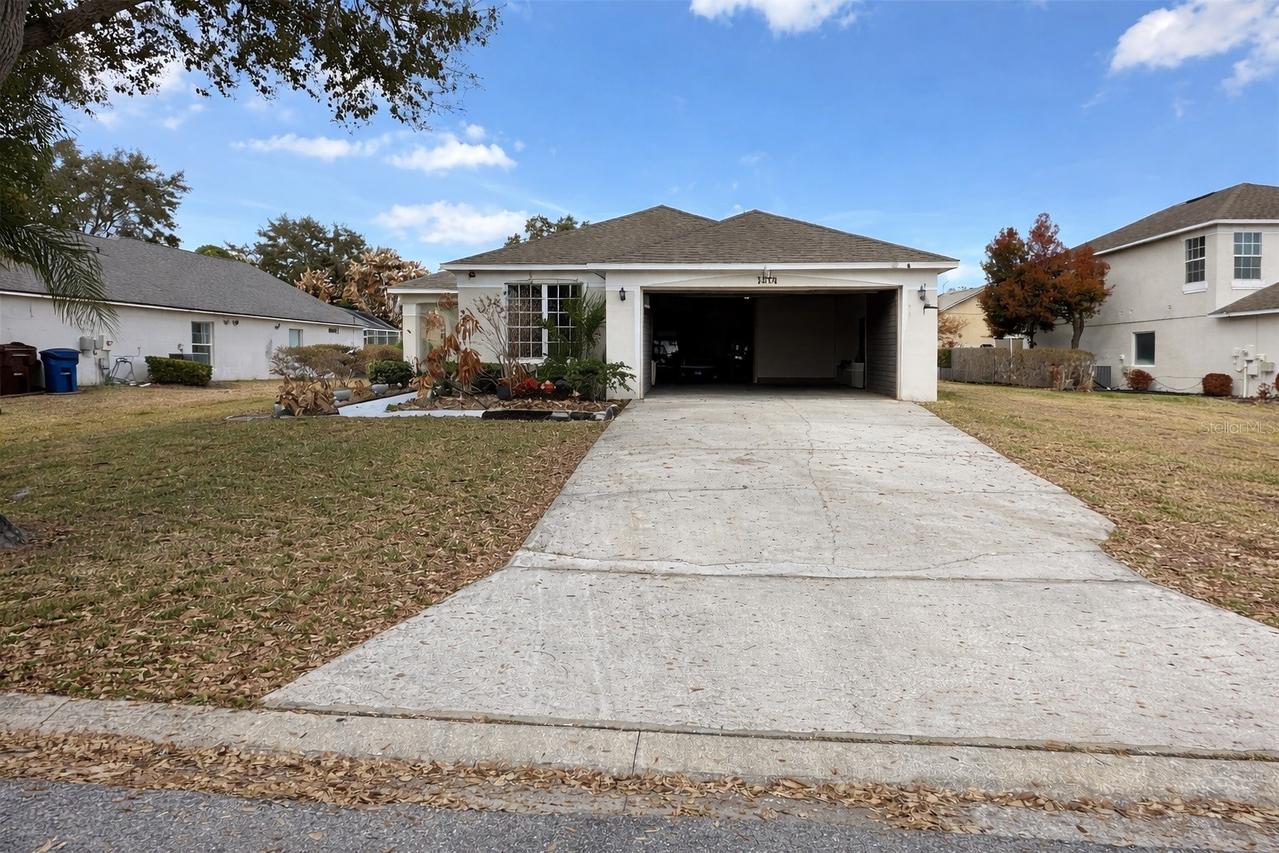 1658 Dunes Ct., Haines City, FL 33844