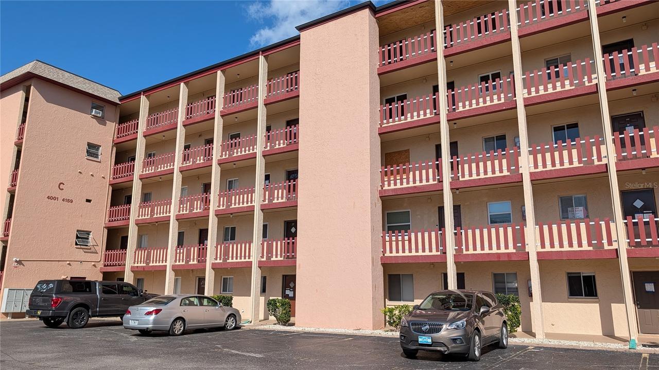 4087 Lake Bayshore Dr. #312, Bradenton, FL 34205