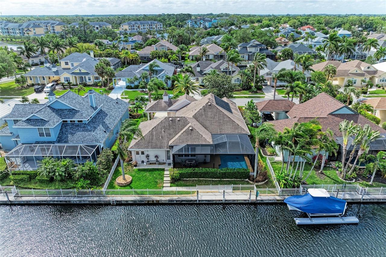 4735 Spinnaker Dr., Bradenton, FL 34208