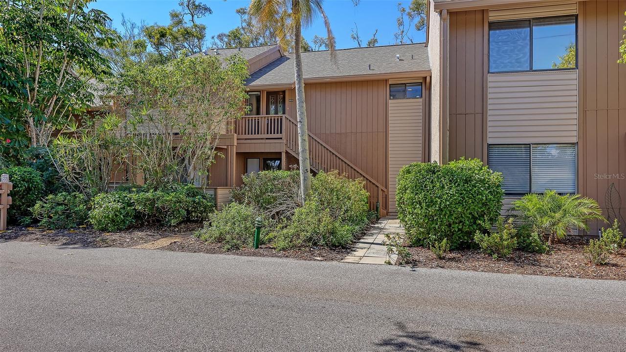 1687 Brookhouse Cir. #219, Sarasota, FL 34231