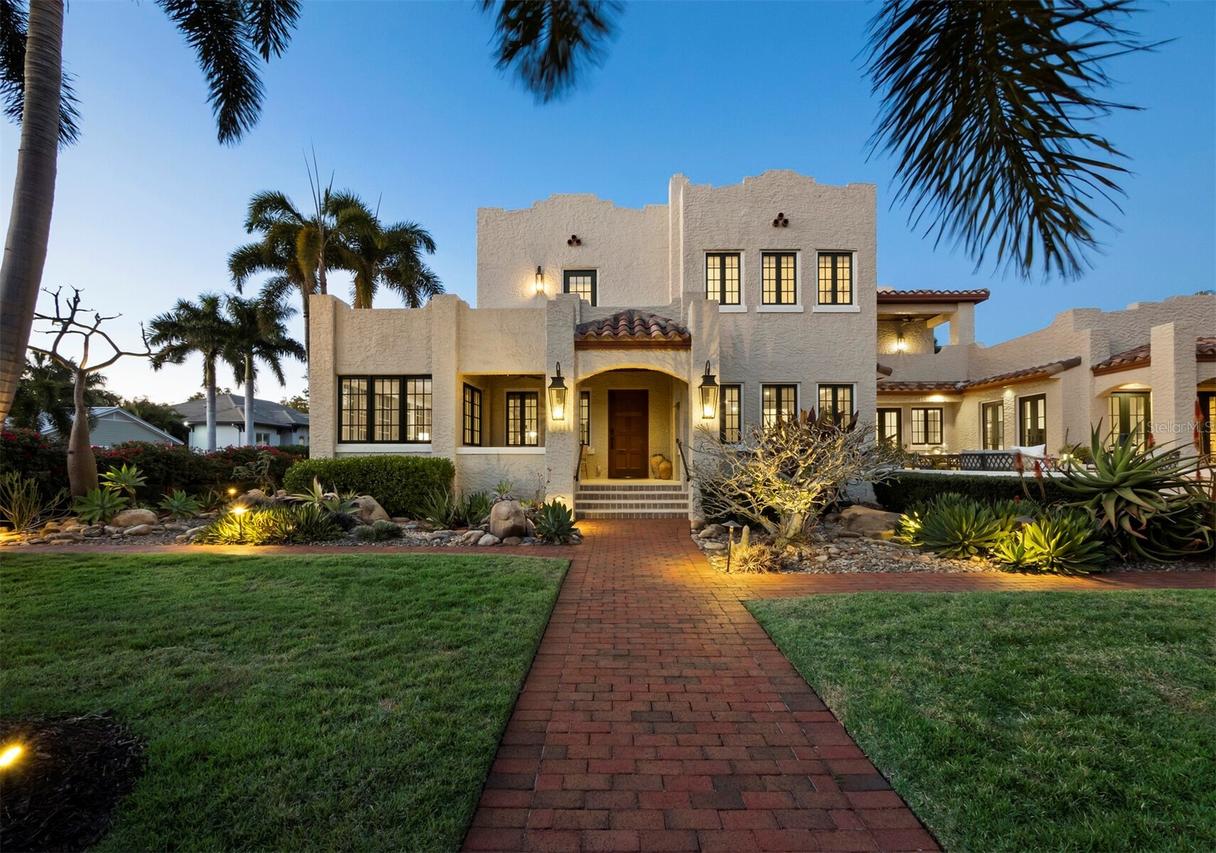 1905 Alta Vista St., Sarasota, FL 34236