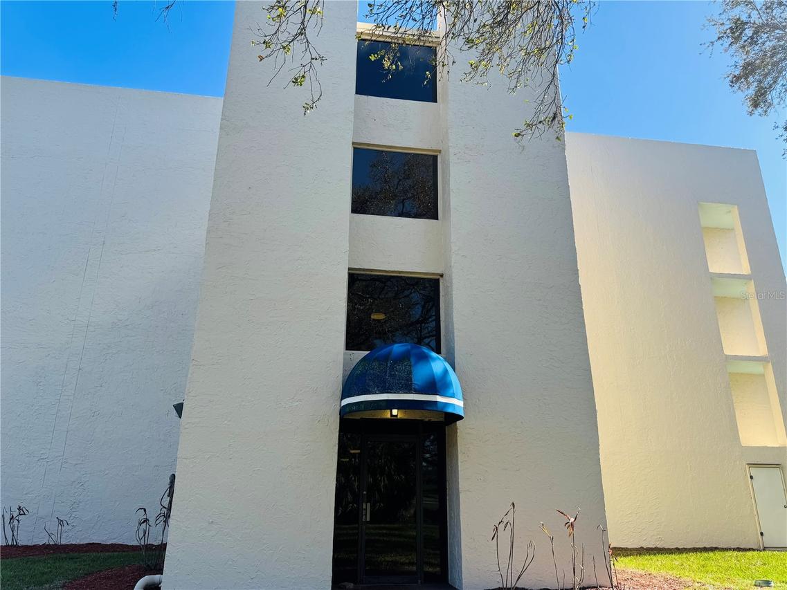 4119 61st Avenue Ter. #102, Bradenton, FL 34210