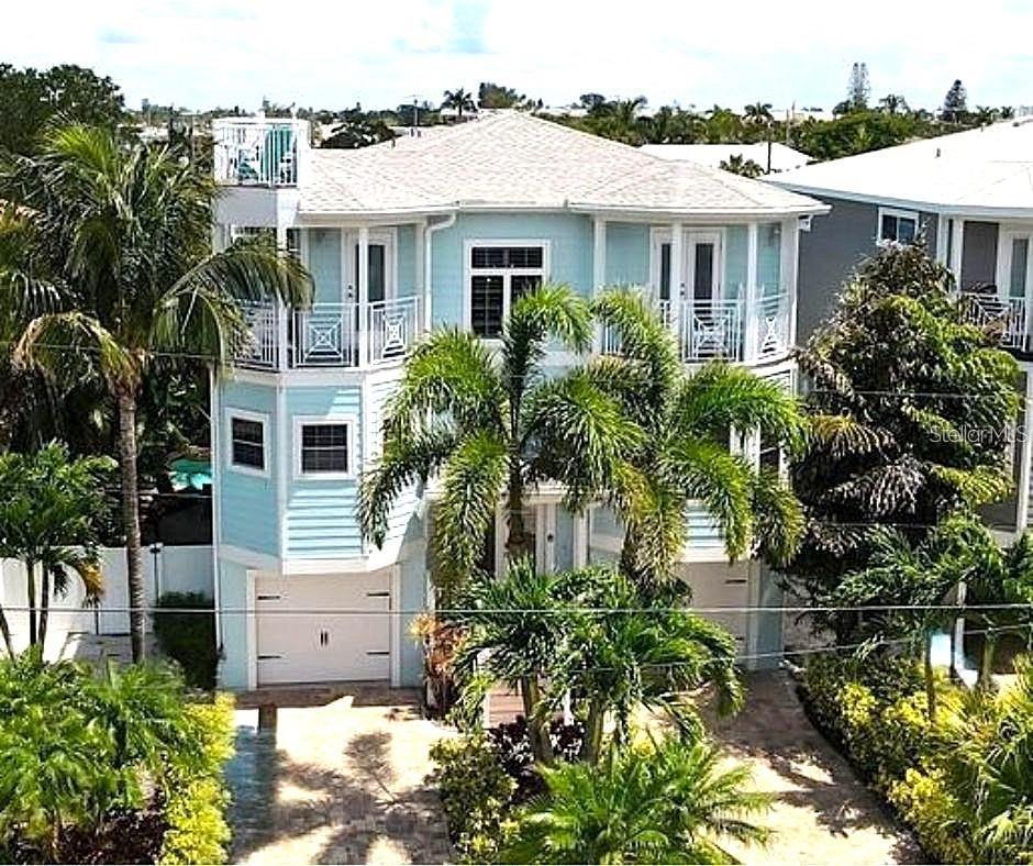 130 50th St., Holmes Beach, FL 34217