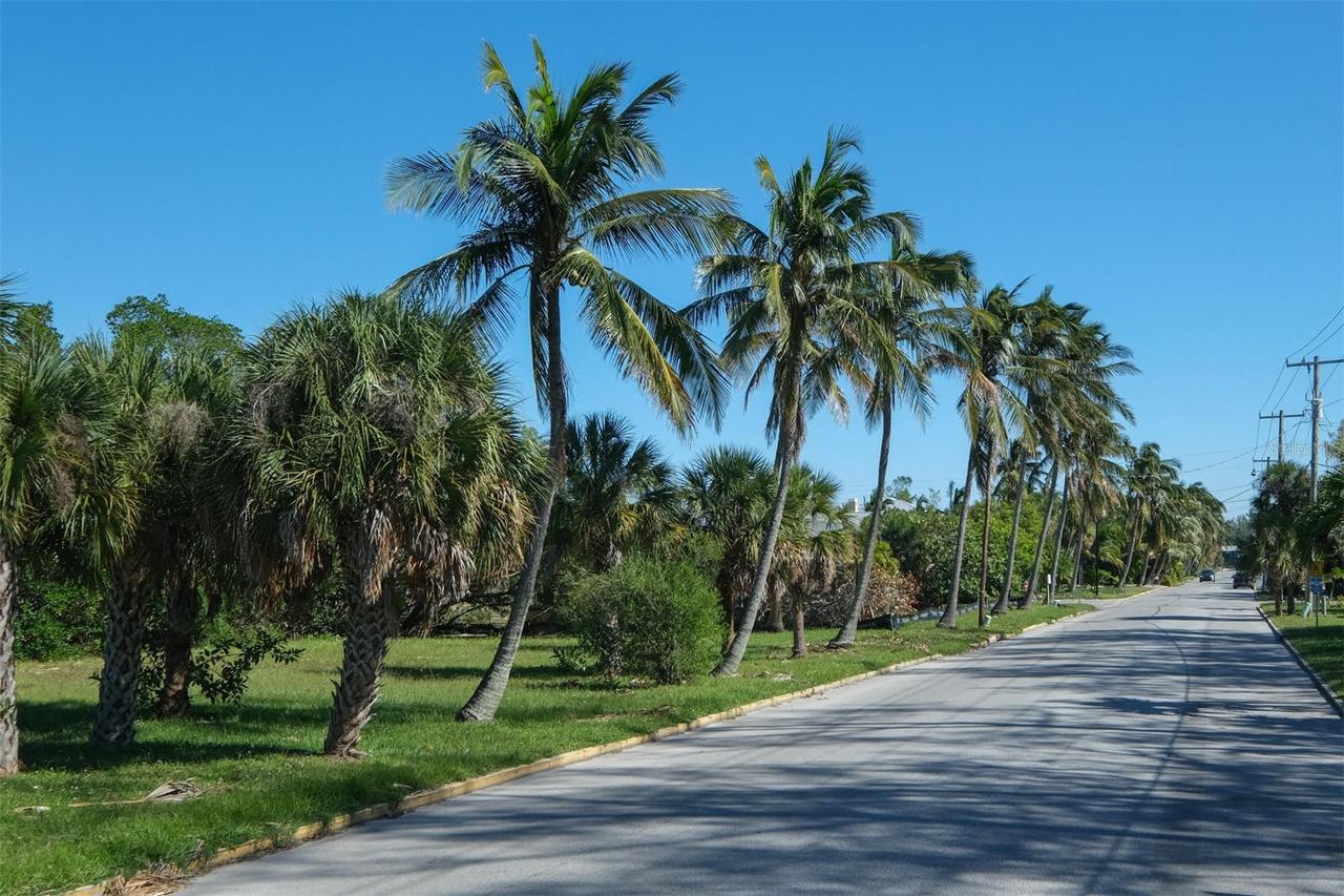 Broadway, Longboat Key, FL 34228