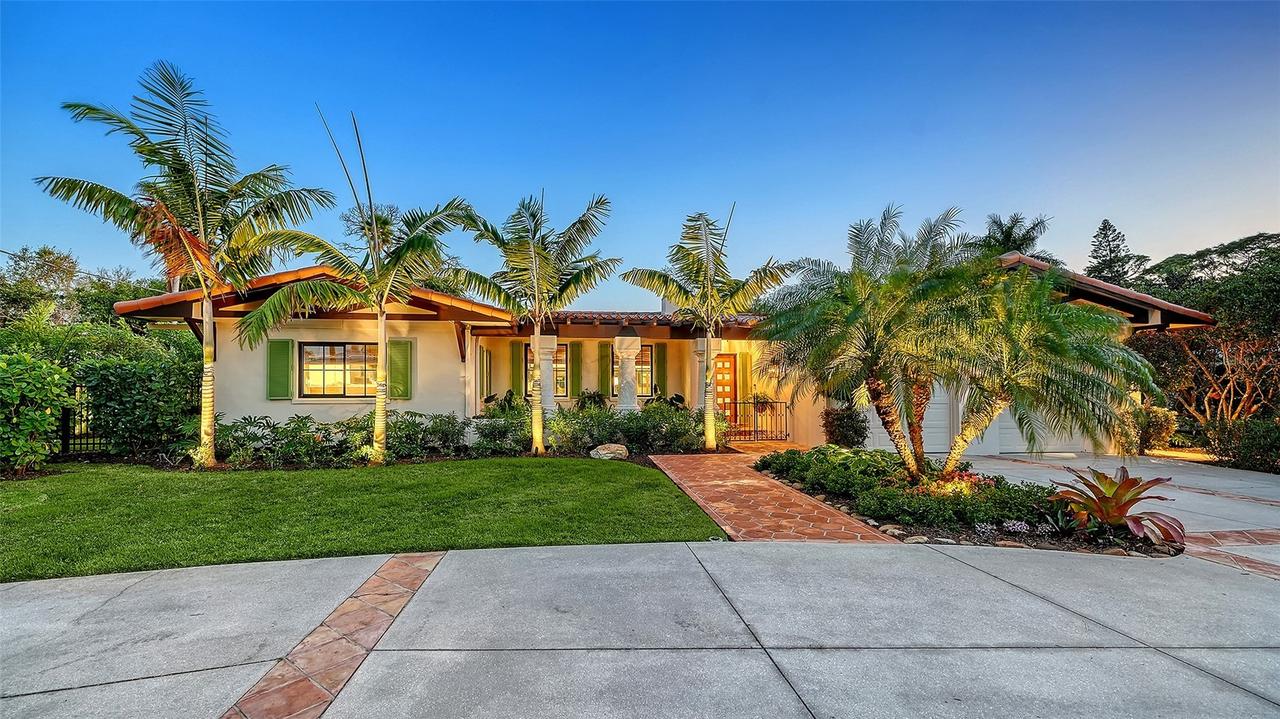 1514 S Lake Shore Dr., Sarasota, FL 34231