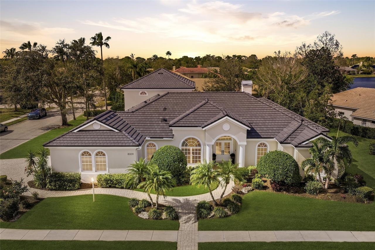 8009 Royal Birkdale Cir., Lakewood Ranch, FL 34202