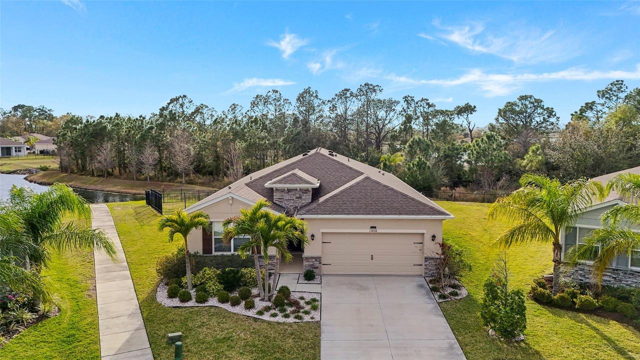 13808 Camden Crest Ter., Bradenton, FL 34211
