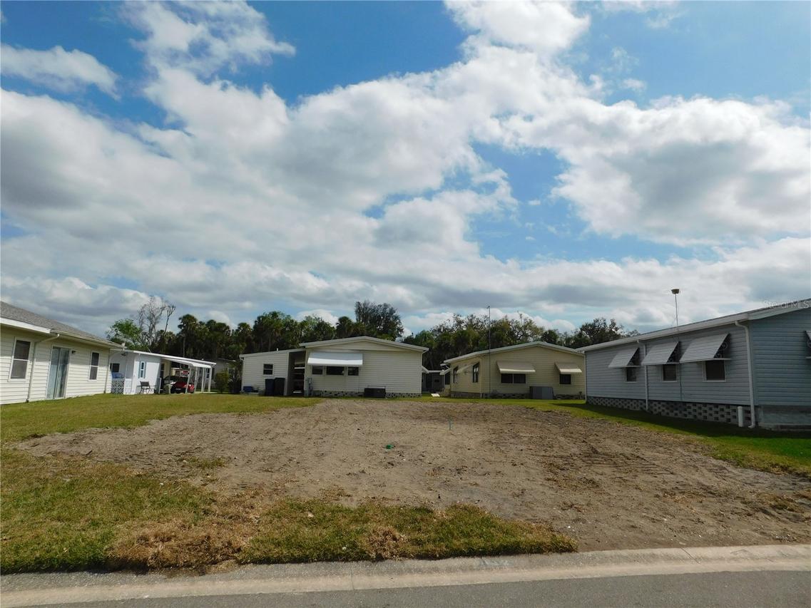 4527 13th St., Ellenton, FL 34222