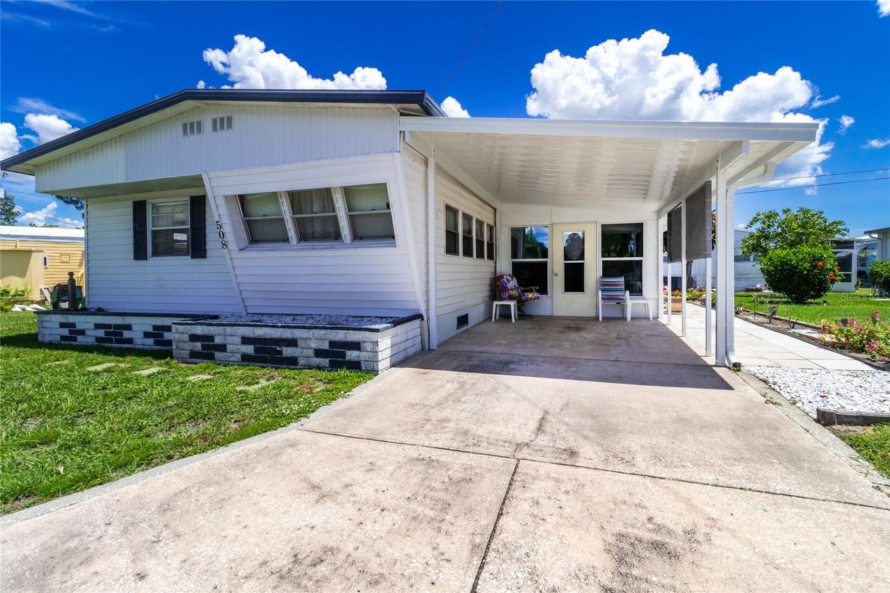 508 50th Avenue Plz., Bradenton, FL 34207