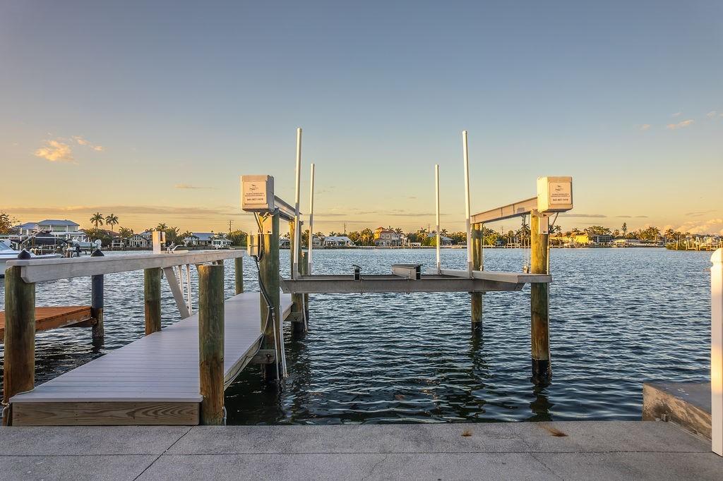 454 63rd St., Holmes Beach, FL 34217