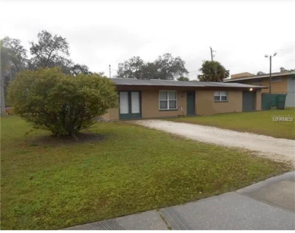 50 Midwest Pkwy., Sarasota, FL 34232