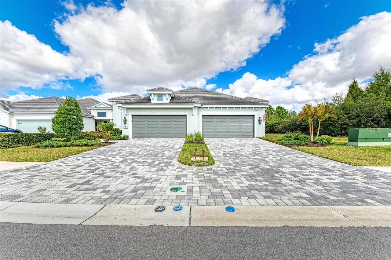 12807 Seasong Ter., Bradenton, FL 34211