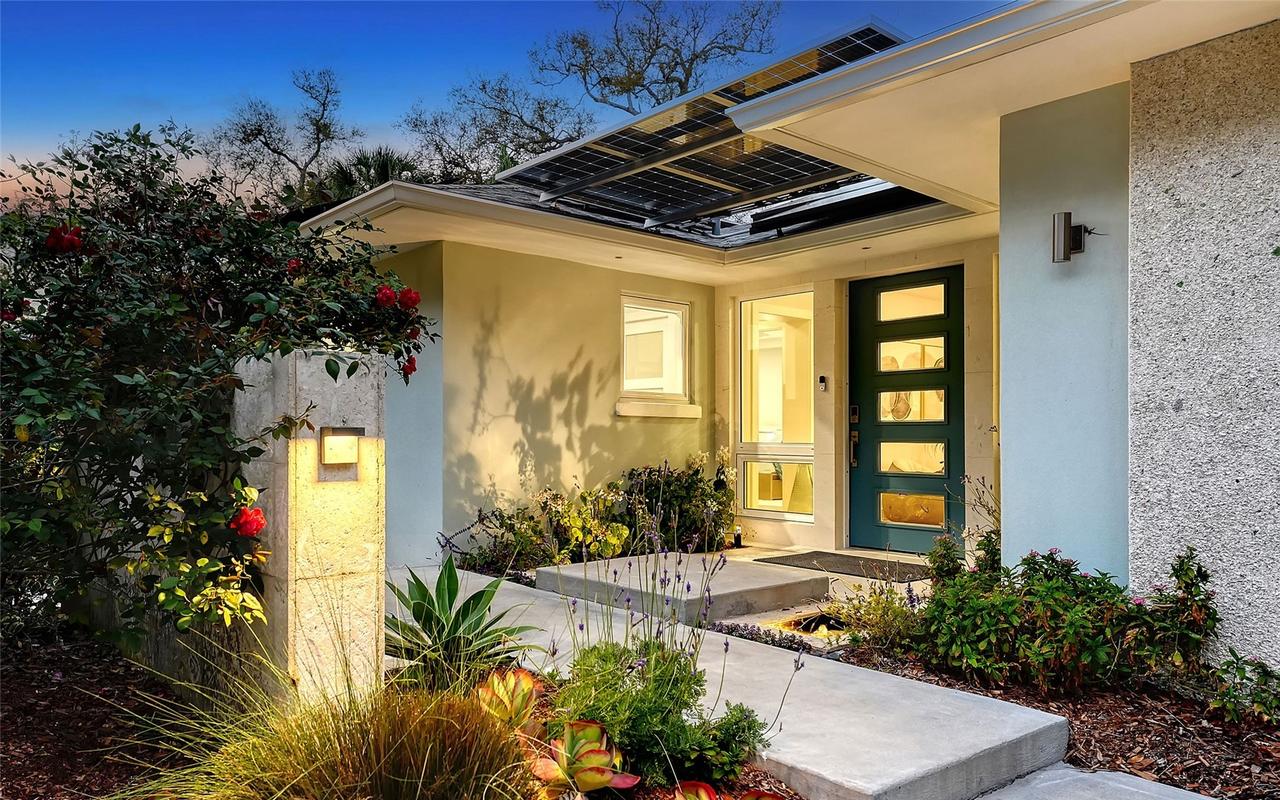 1731 Cunliff Ln., Sarasota, FL 34239