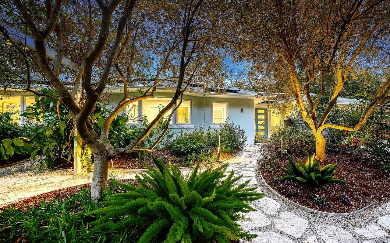 1731 Cunliff Ln., Sarasota, FL 34239