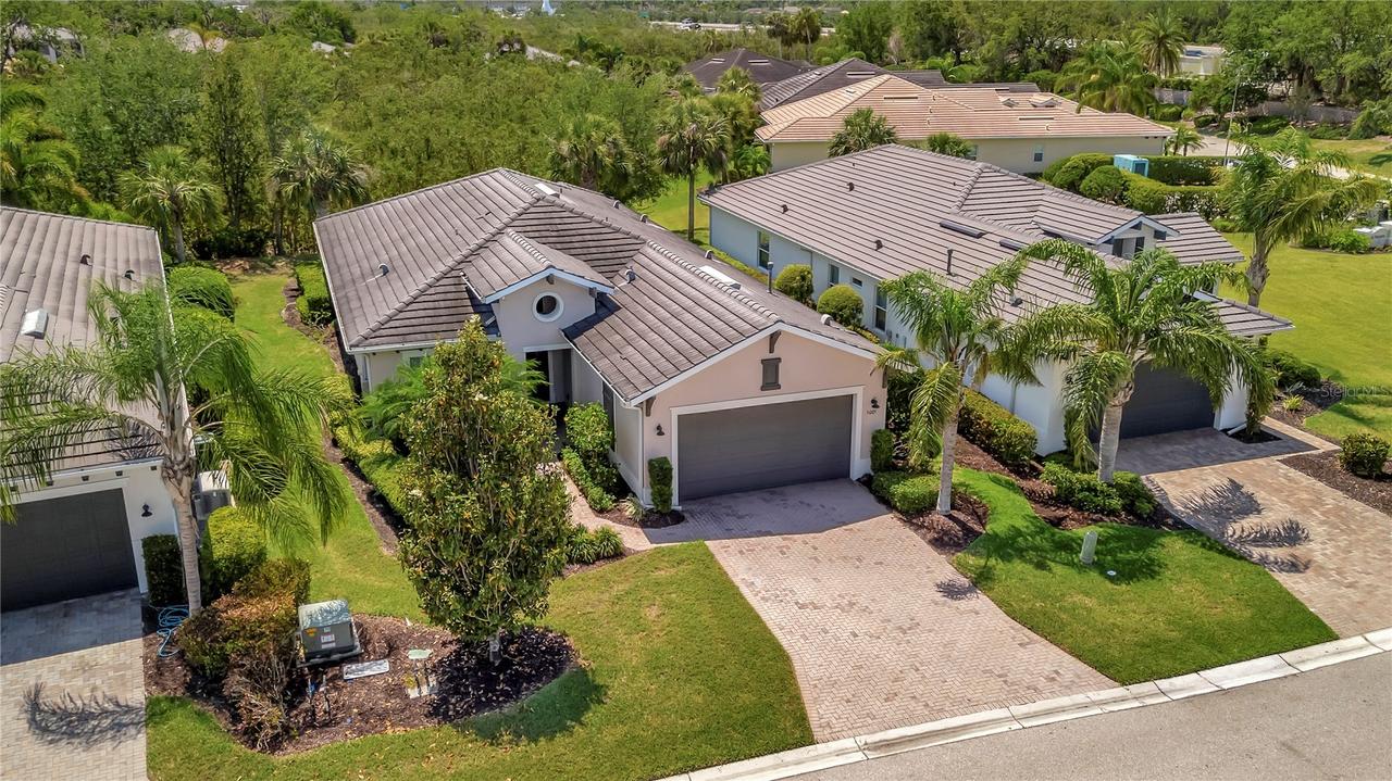 5009 Lake Overlook Ave., Bradenton, FL 34208