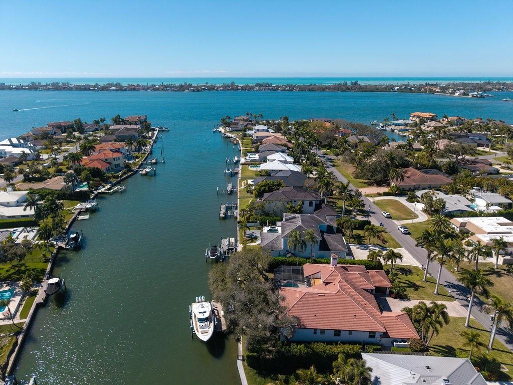 7637 Cove Ter., Sarasota, FL 34231