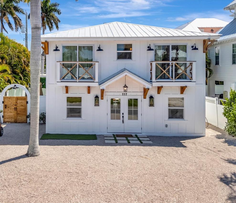 117 81st St., Holmes Beach, FL 34217