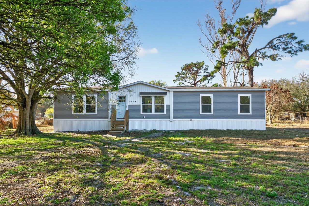 3714 NW 165th Ct., Okeechobee, FL 34972