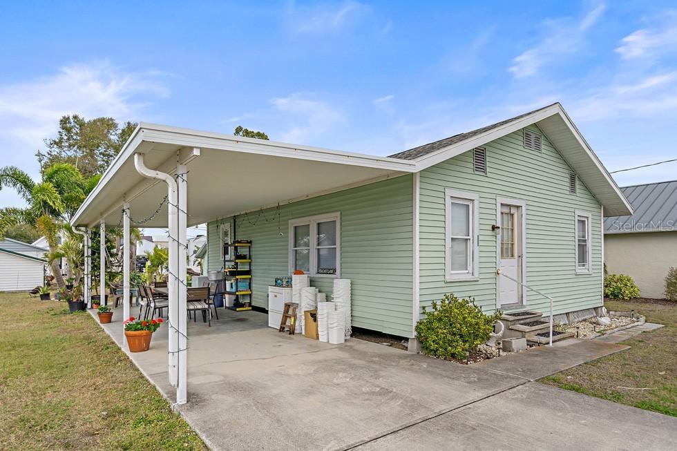 1126 Graber Ave., Sarasota, FL 34237